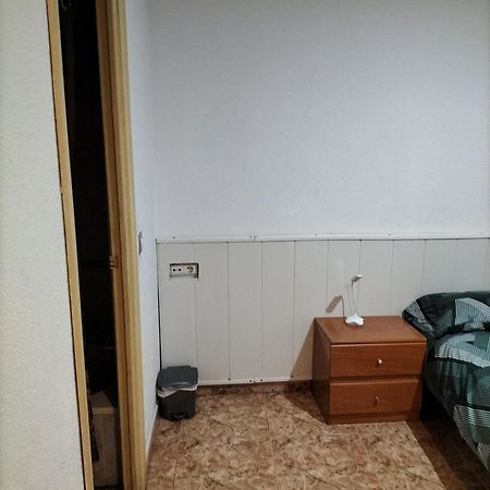 Habitacion Tranquila Y Familiar Madryt Zewnętrze zdjęcie