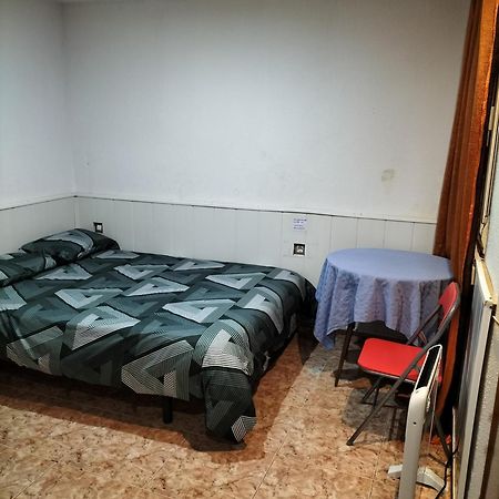 Habitacion Tranquila Y Familiar Madryt Zewnętrze zdjęcie