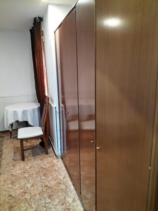 Habitacion Tranquila Y Familiar Madryt Zewnętrze zdjęcie