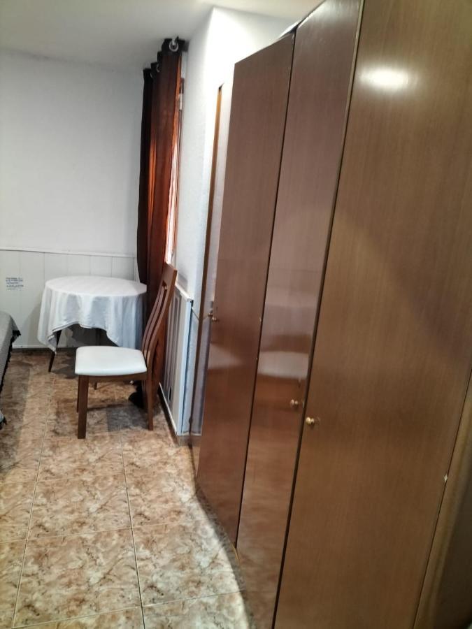 Habitacion Tranquila Y Familiar Madryt Zewnętrze zdjęcie